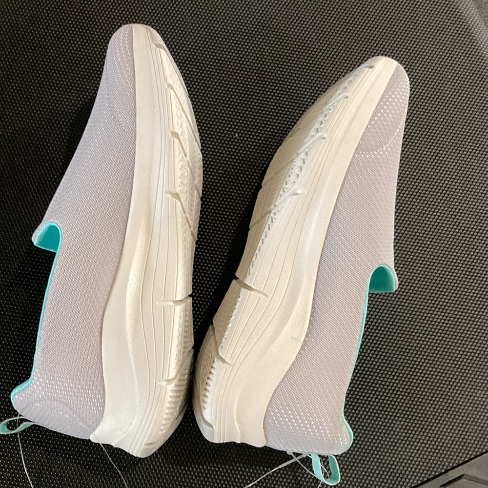 Brand New Skechers - Picture 8 of 13